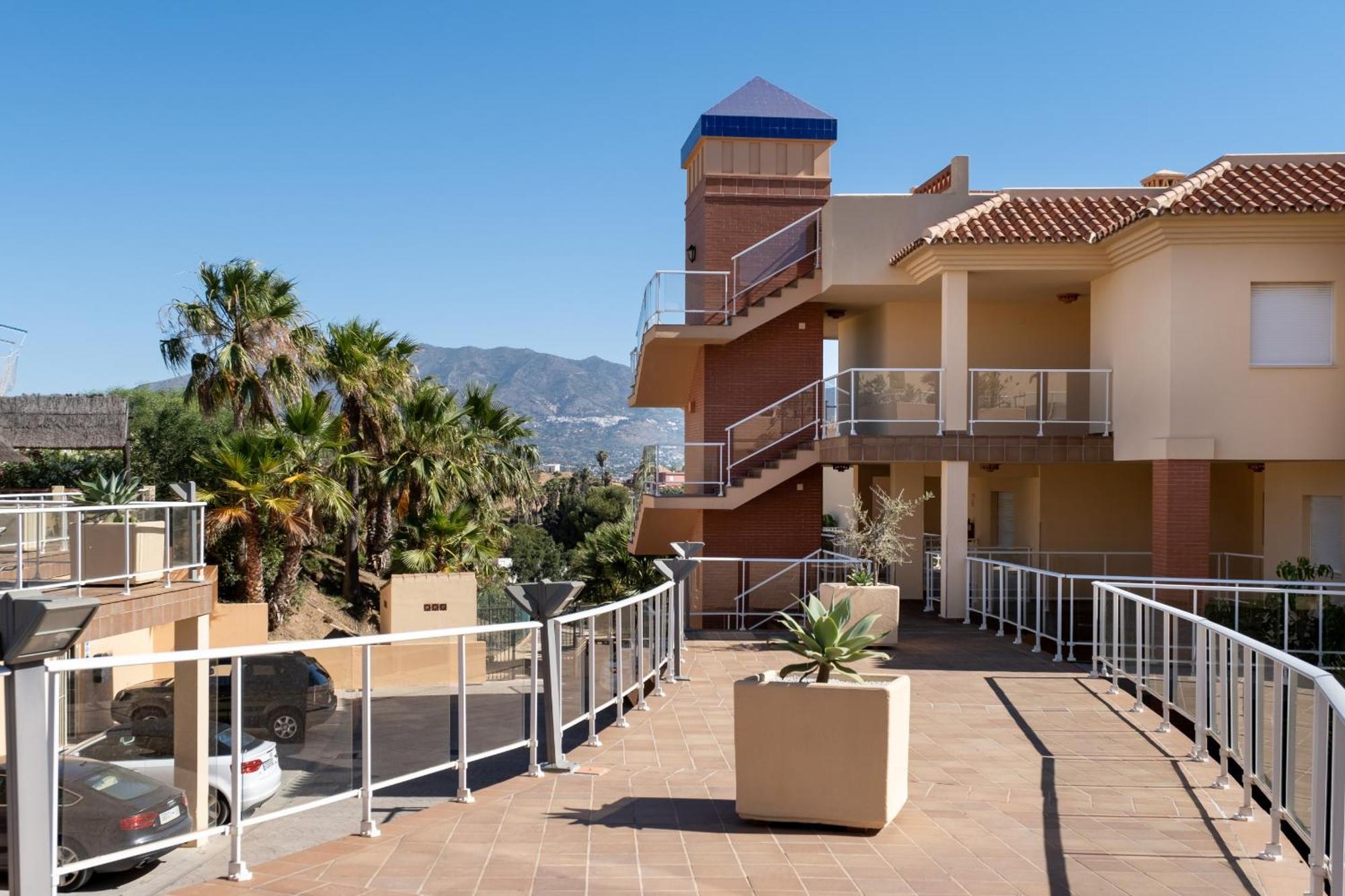 Malibu Mansions By The Beach By Alfresco Stays El Faro Esterno foto
